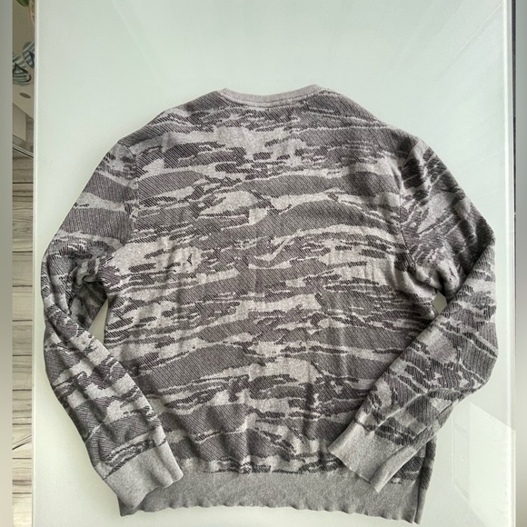 Calvin Klein Grey Camo Knit Sweater with CK Logo - Picture 6 of 6
